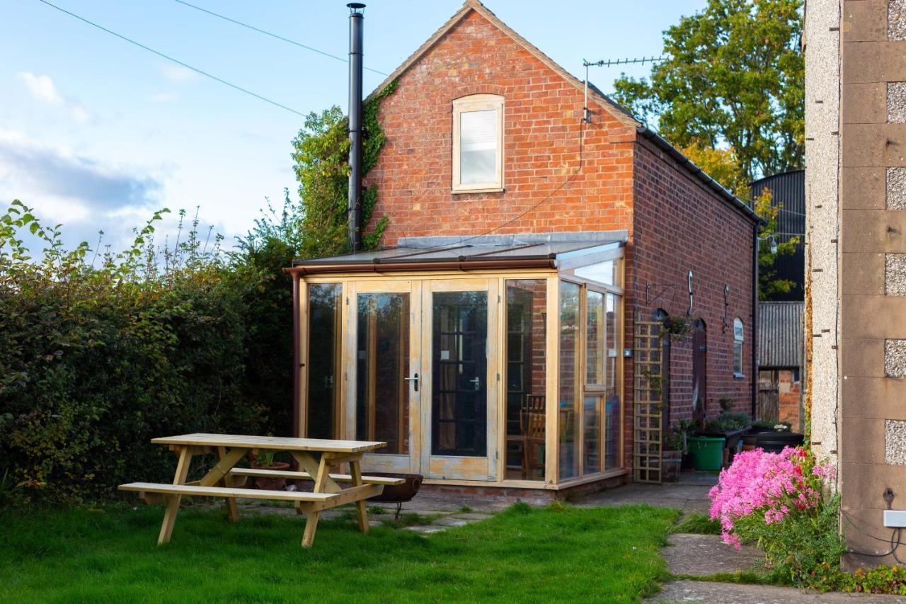 Rural Cottage Getaway Shrewsbury Exterior foto